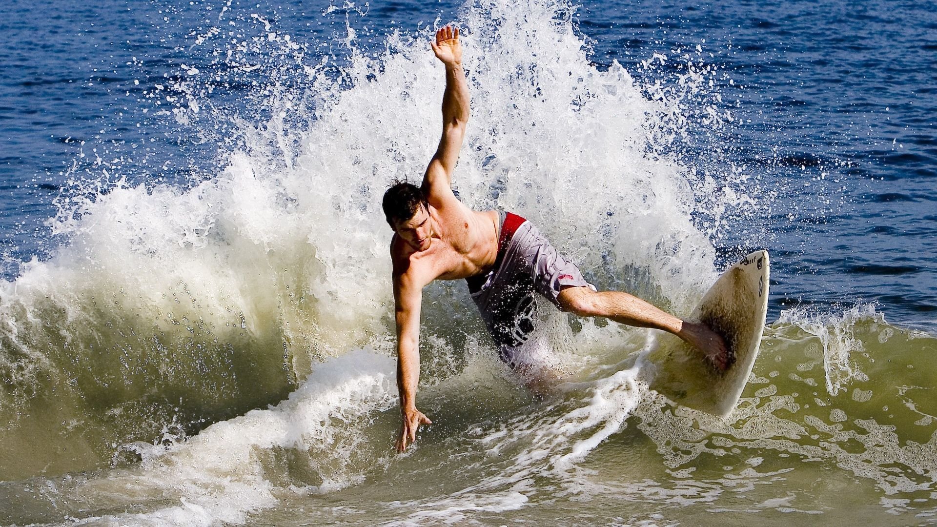 篮球少年用坚持诠释信仰，篮球少年是什么意思